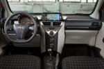 Scion iQ 2012 года